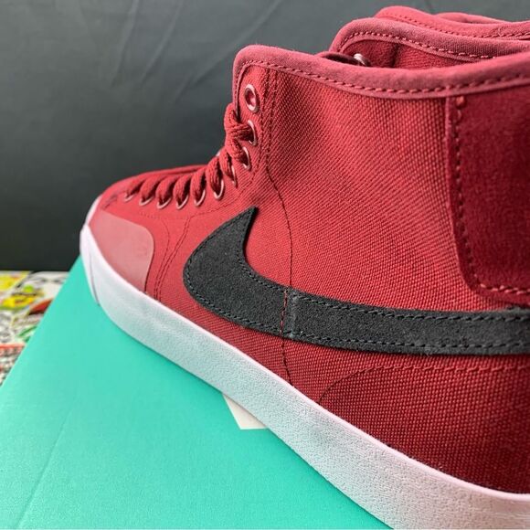 Nike SB Blazer Court Mid Red Mens Various Sizes - Picture 7 of 11